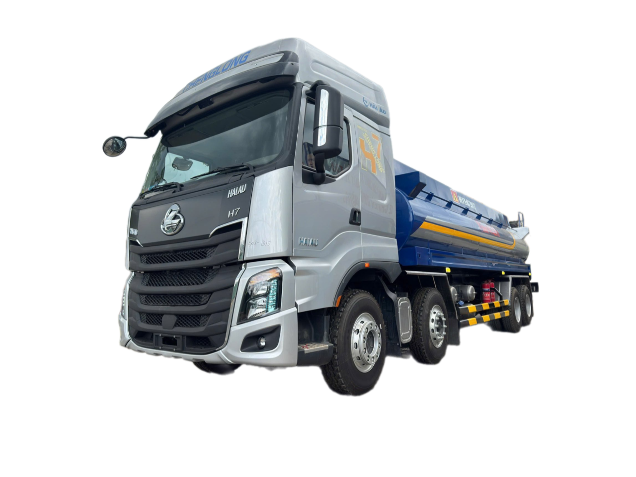 Xe bồn Chenglong chở xăng 22 khối (1) Xe bon Chenglong cho xang 22 khoi 1