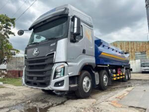 Xe bồn Chenglong chở xăng 22 khối 2 Xe bon Chenglong cho xang 22 khoi 4