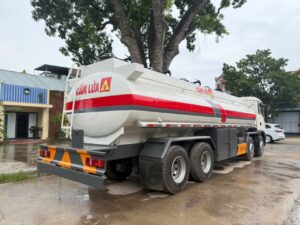 Xe bồn Howo chở xăng 22 khối 8 Xe bon Howo cho xang 22 khoi 6