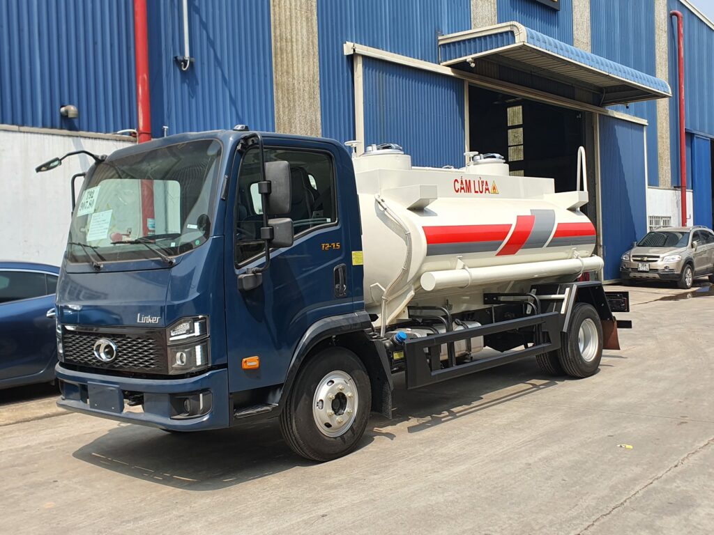Xe bồn Thaco Linker chở xăng 5 khối 9 Xe bồn Thaco Linker chở xăng 5 khối