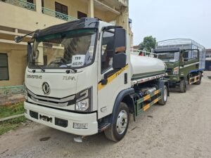 Xe phun nước rửa đường 6,5 khối Dongfeng 3 Xe phun nuoc rua duong 65 khoi Dongfeng 3